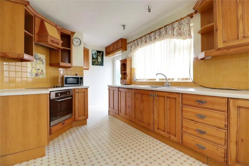 2 bed Detached Bungalow