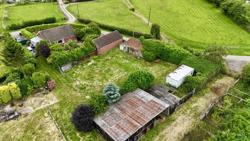 2 bed Detached Bungalow