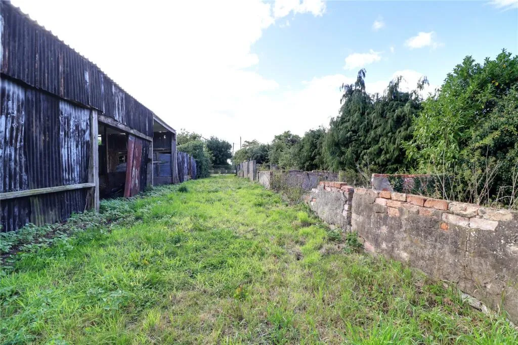 2 bed Detached Bungalow