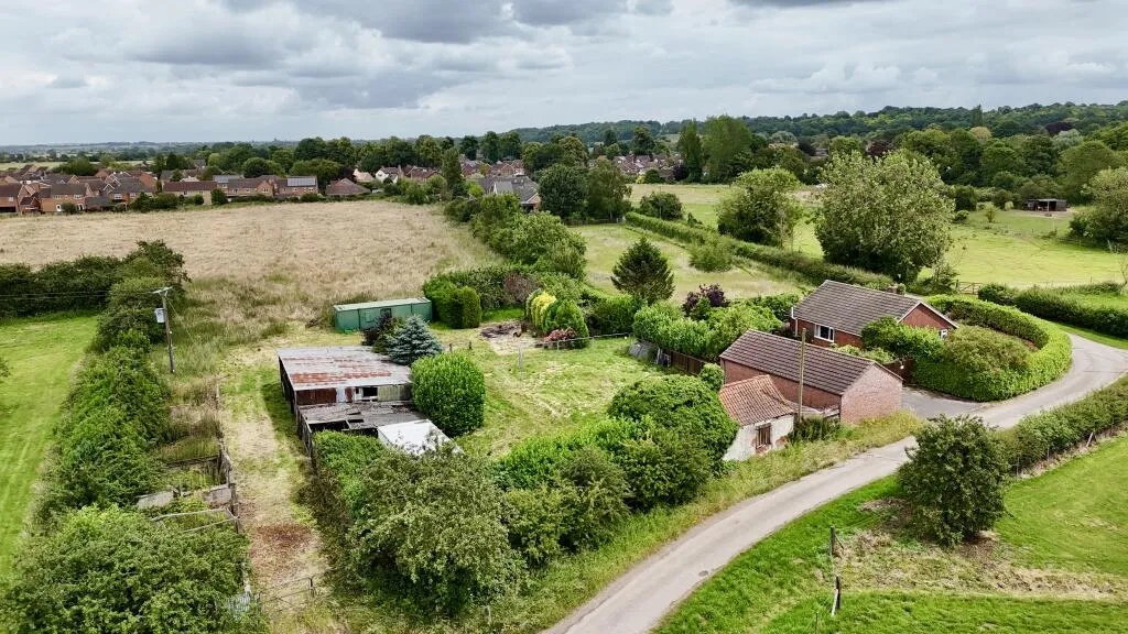 2 bed Detached Bungalow