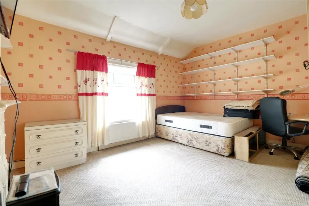 3 bed Terraced
