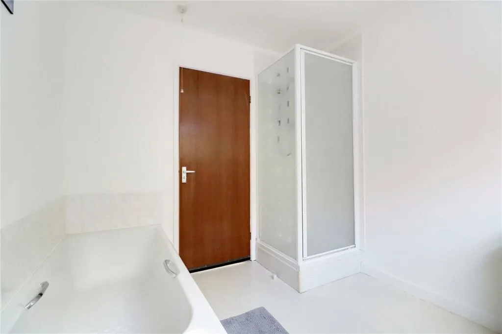 2 bed Detached Bungalow