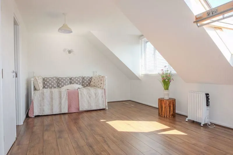 SUTTON COLDFIELD, West Midlands, B74 2DA - Online Auctions