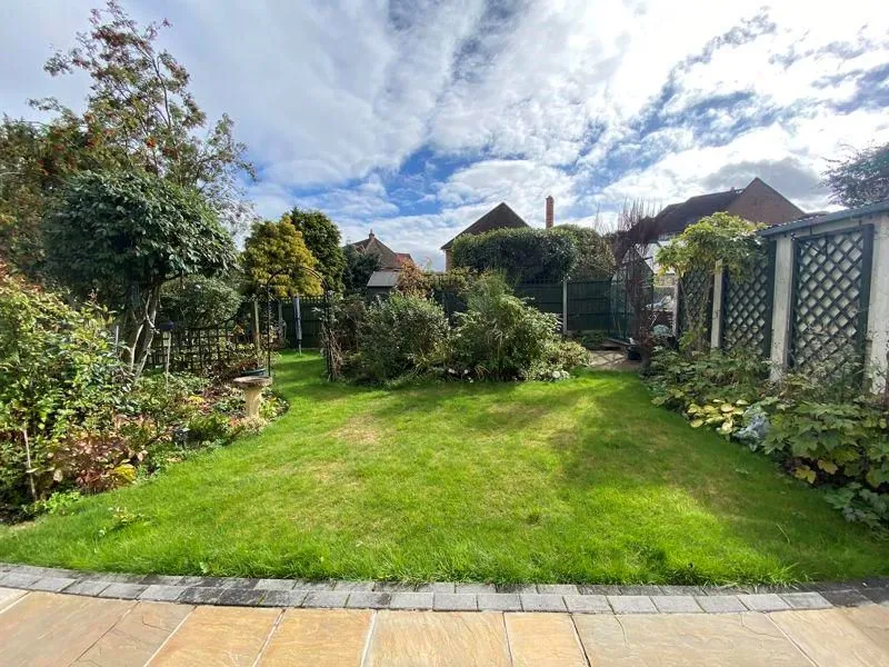 SUTTON COLDFIELD, West Midlands, B74 4SE - Online Auctions