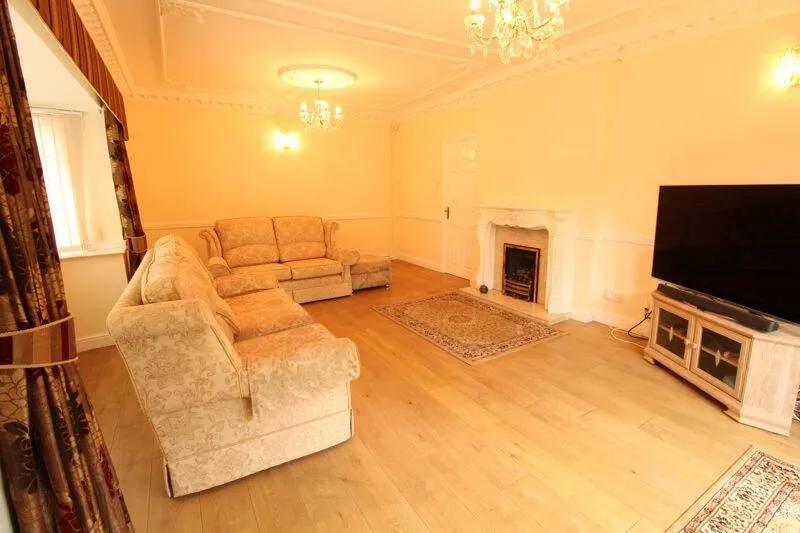 Walsall, West Midlands, WS8 7BT - Online Auctions