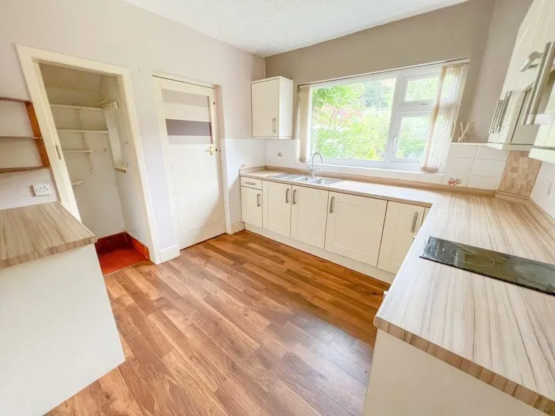 Sutton Coldfield, West Midlands, B74 3PH - Online Auctions