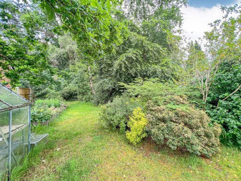 Sutton Coldfield, West Midlands, B74 3PH - Online Auctions
