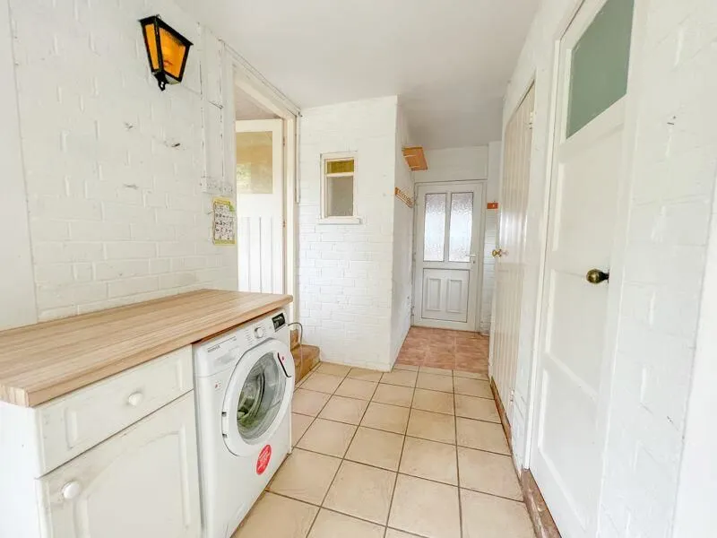 Sutton Coldfield, West Midlands, B74 3PH - Online Auctions