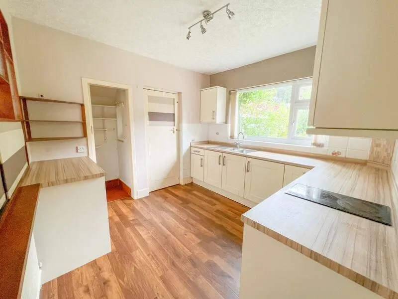 Sutton Coldfield, West Midlands, B74 3PH - Online Auctions