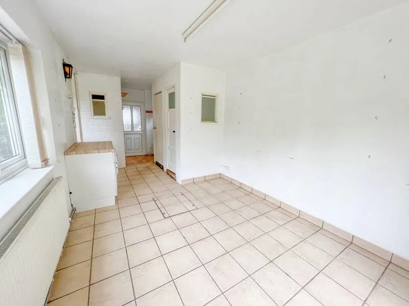 Sutton Coldfield, West Midlands, B74 3PH - Online Auctions