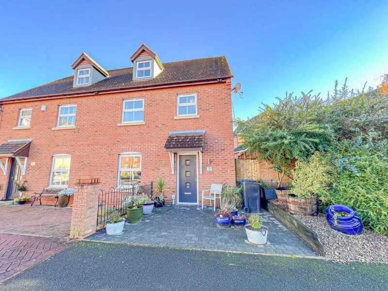 Lichfield, Staffordshire, WS13 6NS - Online Auctions