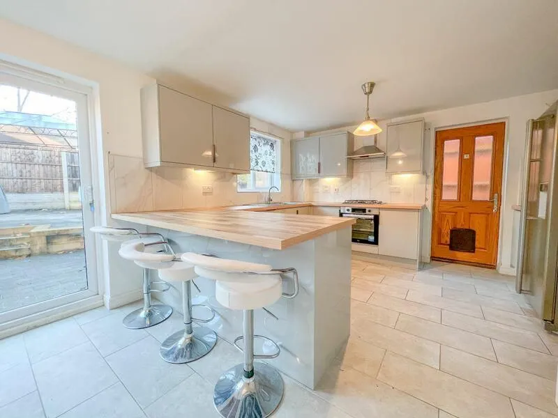 Lichfield, Staffordshire, WS13 6NS - Online Auctions