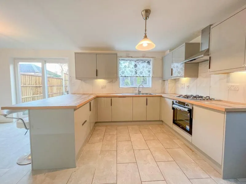 Lichfield, Staffordshire, WS13 6NS - Online Auctions