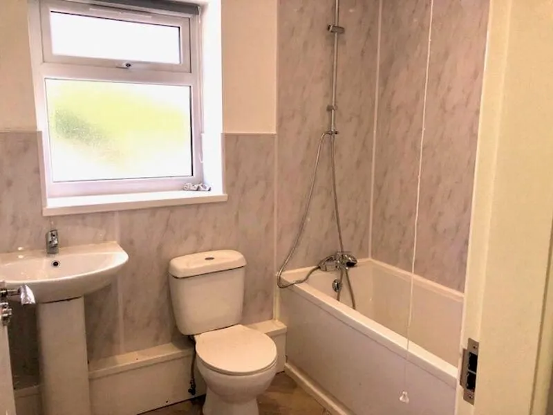 Walsall, West Midlands, WS3 2NX - Online Auctions