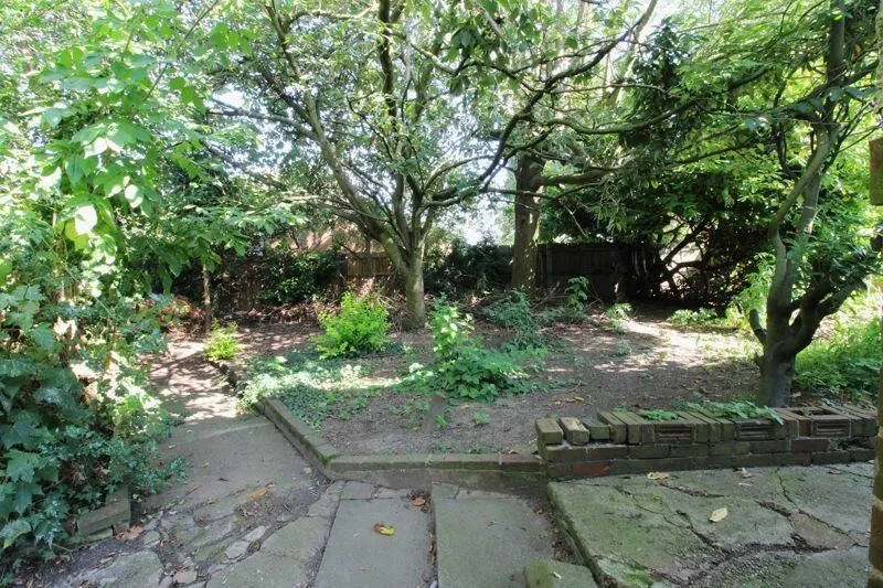 Walsall, West Midlands, WS9 8HG - Online Auctions