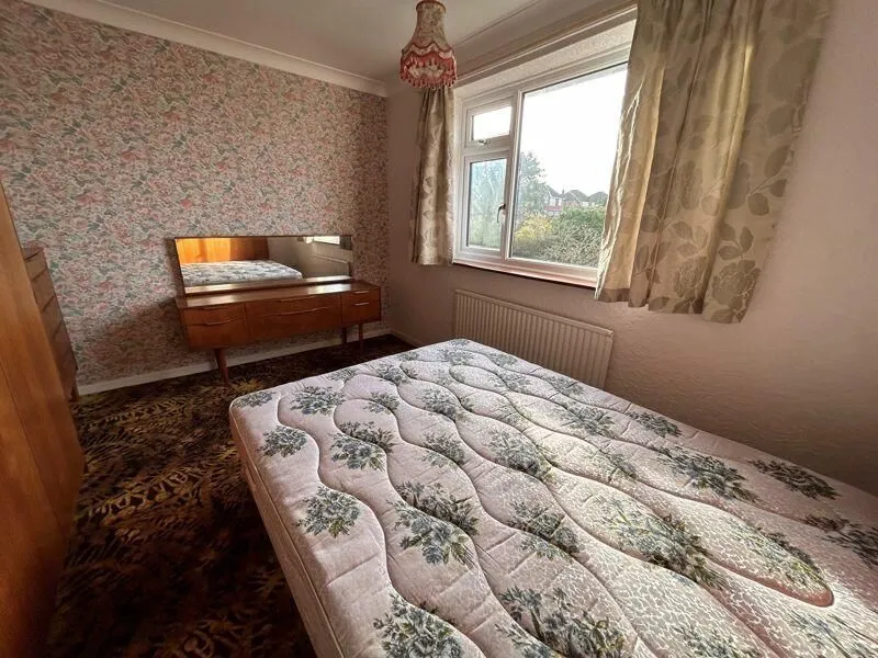 Walsall, West Midlands, WS8 7AE - Online Auctions