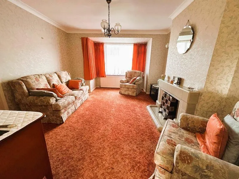 Walsall, West Midlands, WS8 7AE - Online Auctions