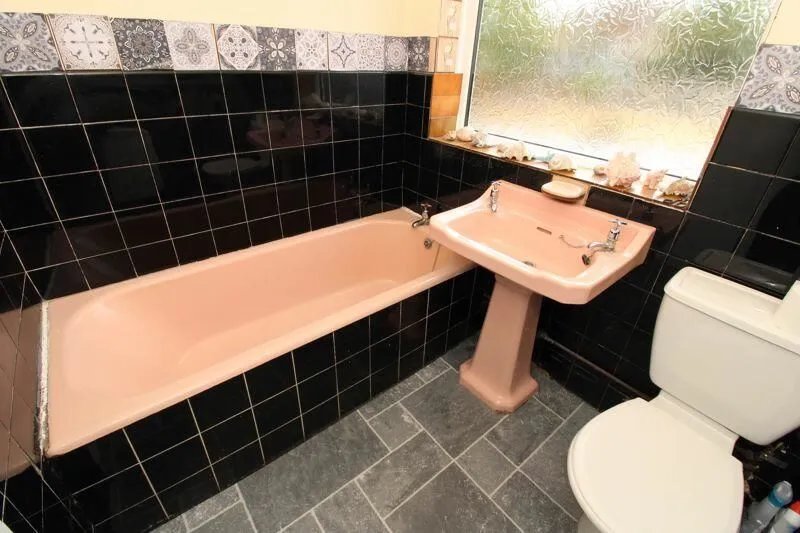 Walsall, West Midlands, WS4 1LE - Online Auctions