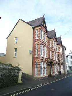 Llys Morfa, 3-4 George Street, Llandeilo, SA19 6AS