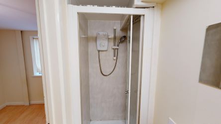 Flat 18 Victoria House, 93-95 Tudor Street, Cardiff, CF11 6AA