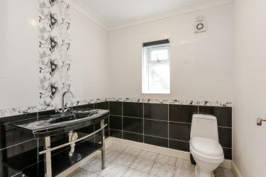 21 Cwmcoed, Bettws, Bridgend, CF32 8SW