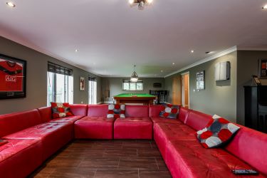 21 Cwmcoed, Bettws, Bridgend, CF32 8SW