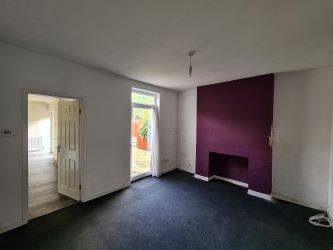 6 Commercial Street, Risca, Newport, Gwent, NP11 6AY