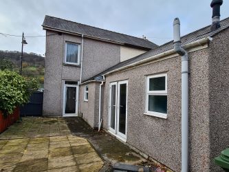 6 Commercial Street, Risca, Newport, Gwent, NP11 6AY