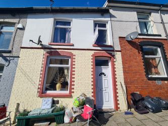 10 Francis Street, Tonypandy, Mid Glamorgan, CF40 2DX