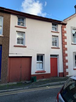 Brambles, 38 High Street, Llandovery, Carmarthenshire, SA20 0DD