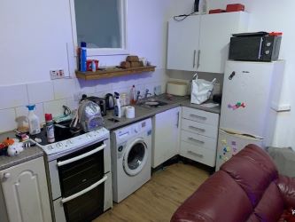 Flat 4, 266 Holton Road, Barry, South Glamorgan, CF63 4HU