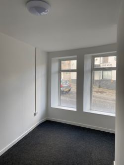 30 High Street, Graig, Pontypridd, CF37 1QX