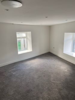 30 High Street, Graig, Pontypridd, CF37 1QX