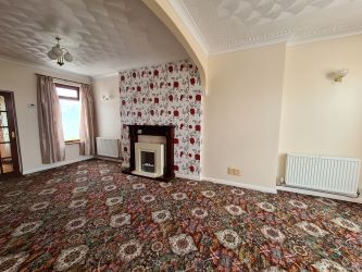 8 Heol Hen, Five Roads, Llanelli, SA15 5HJ
