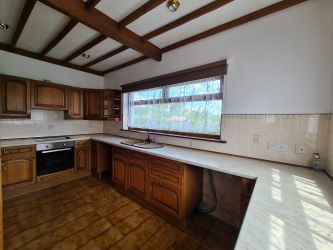 8 Heol Hen, Five Roads, Llanelli, SA15 5HJ