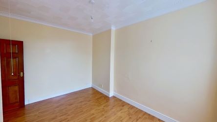 8 Heol Hen, Five Roads, Llanelli, SA15 5HJ