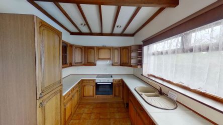8 Heol Hen, Five Roads, Llanelli, SA15 5HJ