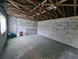 8 Heol Hen, Five Roads, Llanelli, SA15 5HJ