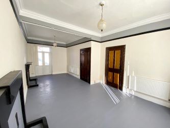 77 Cardiff Road, Aberdare, CF44 6TR