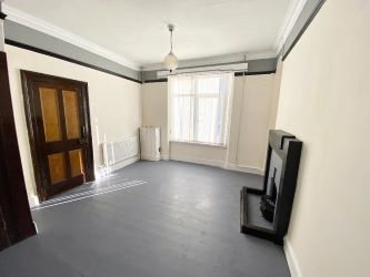 77 Cardiff Road, Aberdare, CF44 6TR