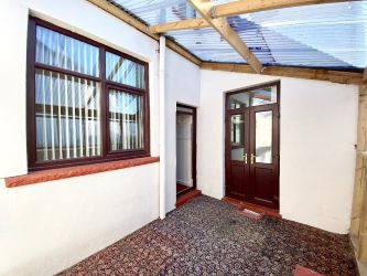 77 Cardiff Road, Aberdare, CF44 6TR
