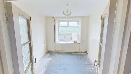 5 Graig Terrace, Ferndale, CF43 4EU