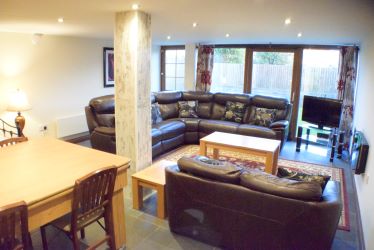 Capel Seion, Heol Llansaint, Kidwelly, Carmarthenshire, SA17 5JD