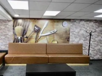 Dekan Barber Shop, 7 Crane Street, Pontypool, NP4 6LY