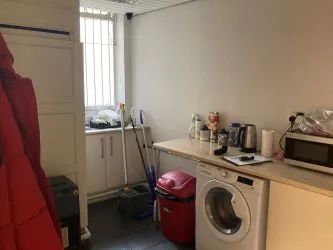 Dekan Barber Shop, 7 Crane Street, Pontypool, NP4 6LY
