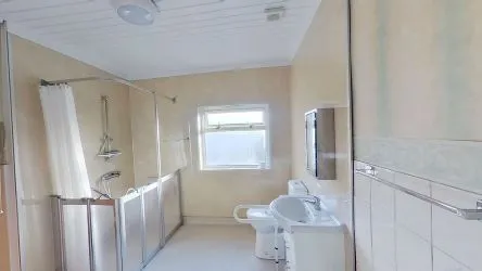 8 Queens Road, Skewen, Neath, West Glamorgan, SA10 6UH