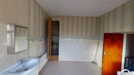 8 Queens Road, Skewen, Neath, West Glamorgan, SA10 6UH