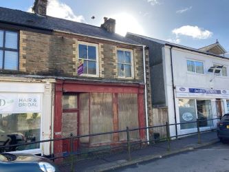 17 Wern Road, Ystalyfera, Swansea, SA9 2LX