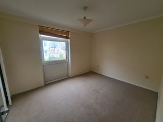 18 Cathedral Court, Newport, Gwent, NP20 4EU