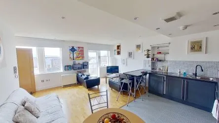 Apartment 7, 28A High Street, Cardiff, CF10 1PU